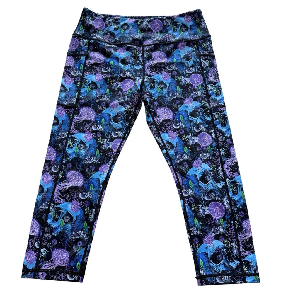 CVG Constantly Varied Gear Squat Proof Capri Leggings Dead Sea Skull Jellyfish L